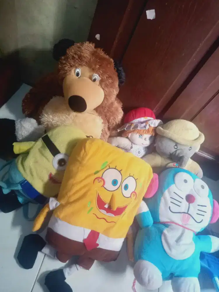 Borong nih semua boneka masih bagus
