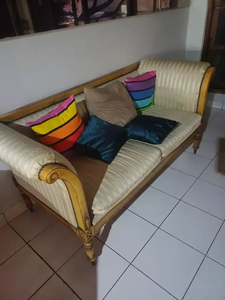 Sofa kualitas sangat baik