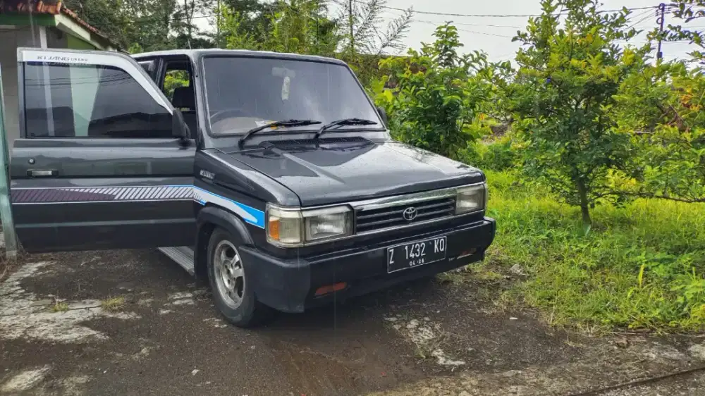 Kijang Grand Extra SGX tahun 1995