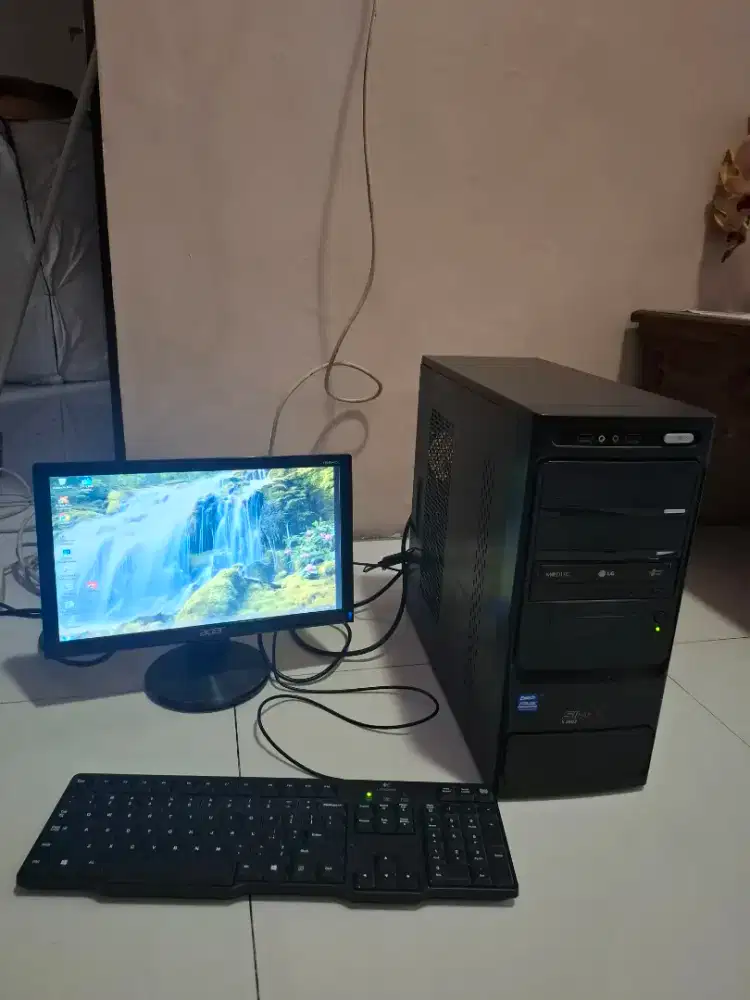 Komputer 1 set dekstop monitor acer 14