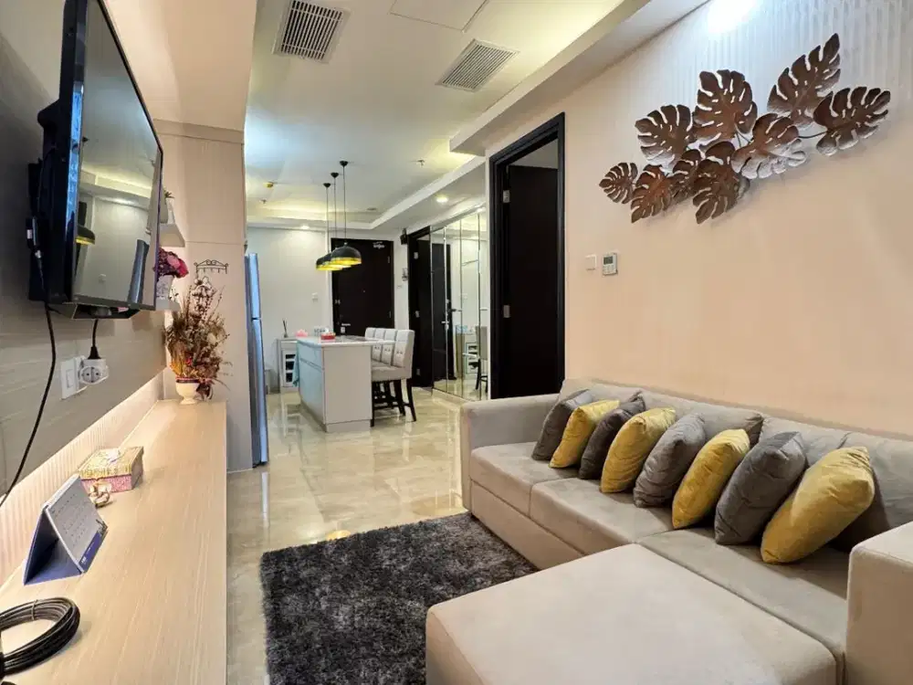 Lokasi Strategis Dekat dengan Pusat Perbelanjaan Gi dan Senayan Disewakan Sudirman Suites Apartment 3Br Full Furnished