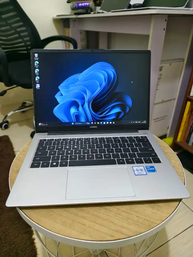 Huawei matebook d14 fullset i5 gen 12 ram 8gb ssd 512gb