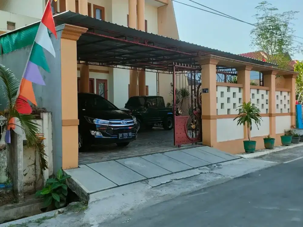 Rumah mewah di jalan grogol sari purwomartani dekat exis toll mantap