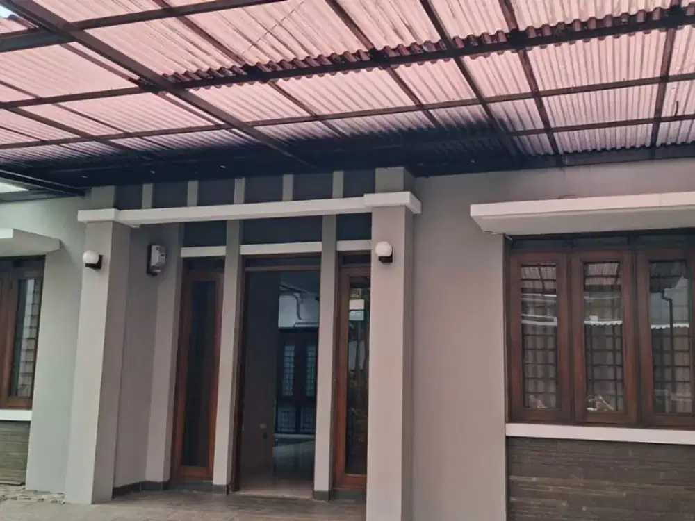Dijual Rumah Dekat Pusat Perbankkan, Batununggal Indah Bandung