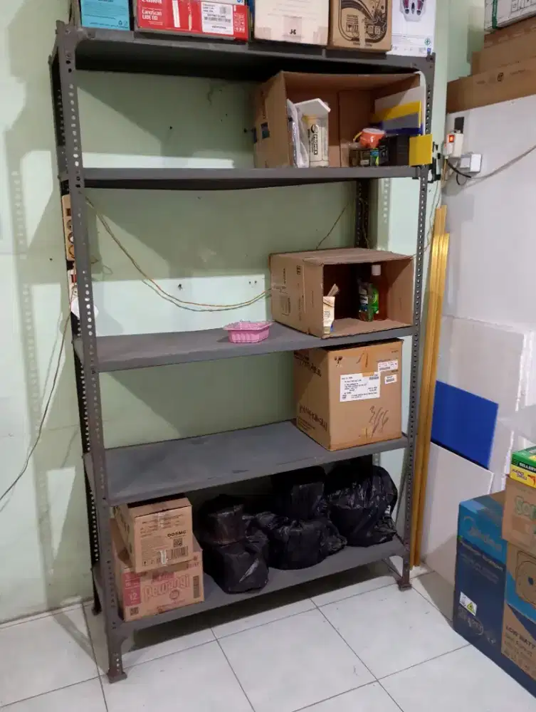 RAK BESI SIKU TEBAL