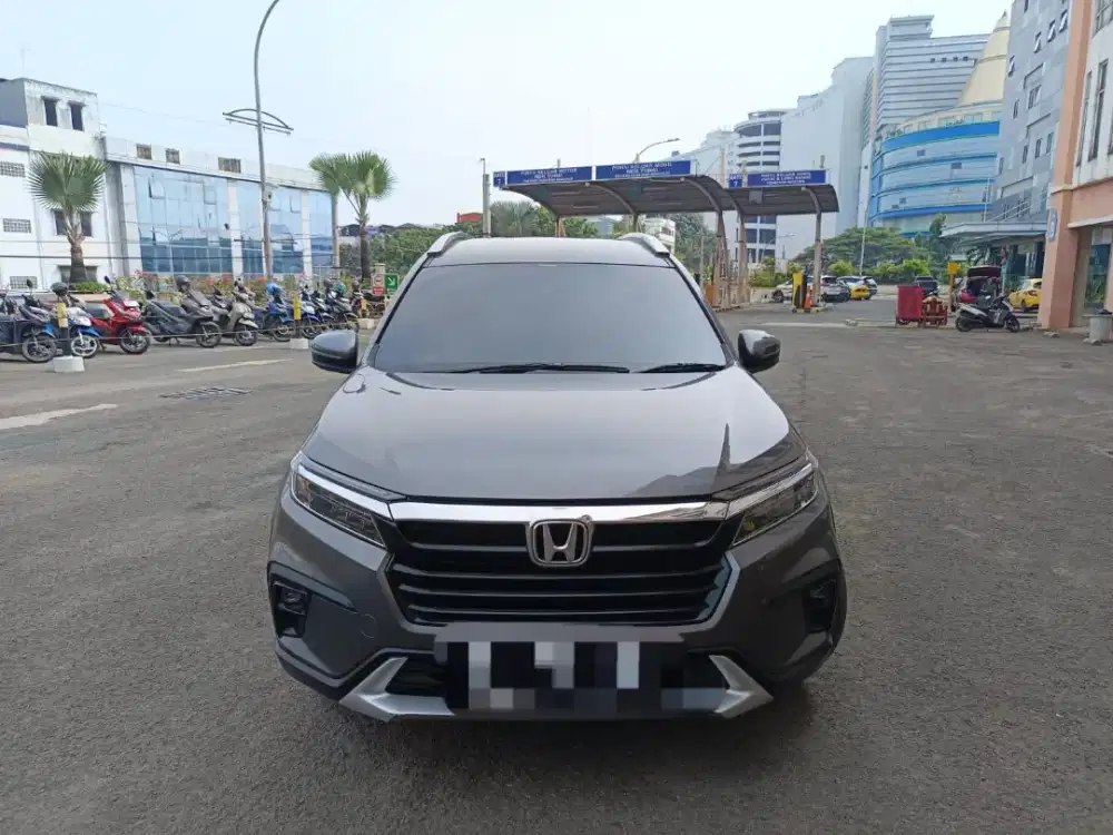 Honda BRV E Prestige AT 2022 km rendah tgn 1 pjk pjg 1 thn siap pake