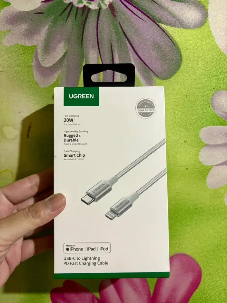 Kabel type c to lighting u green like new