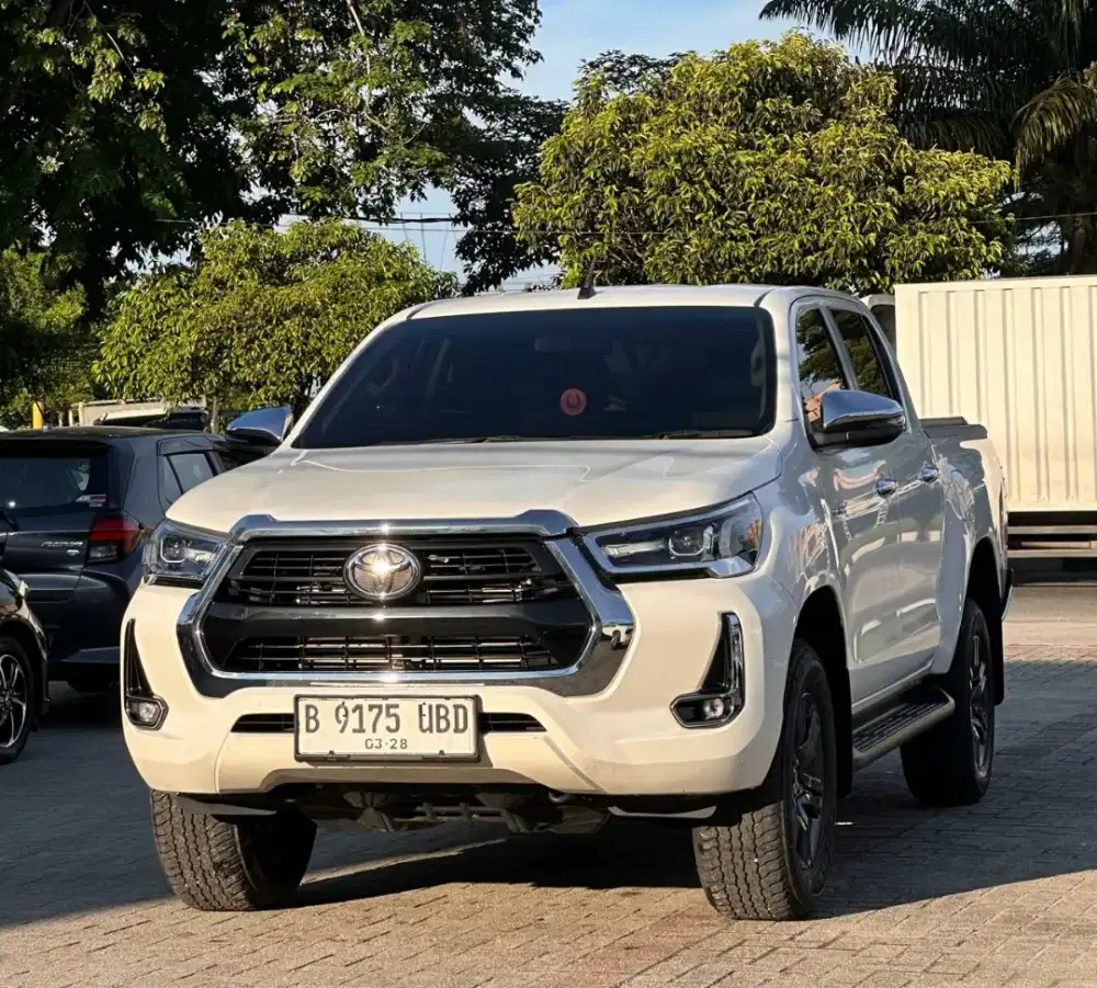 Toyota hilux v dc 4x4 matic 2023