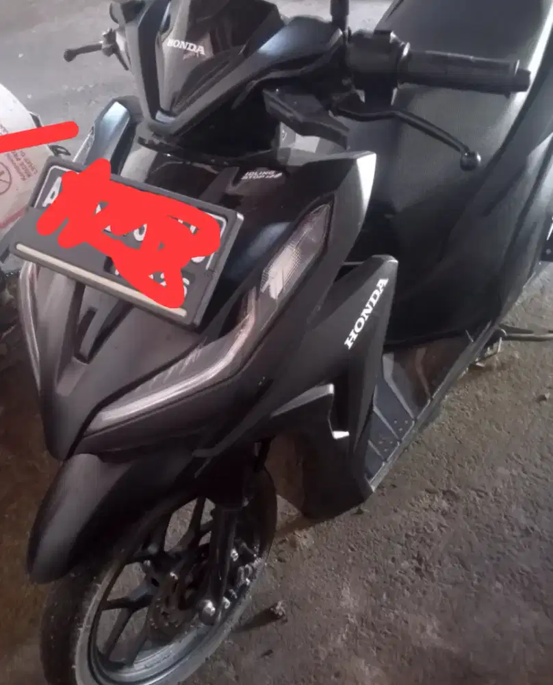 Di jual..Vario CBS ISS..black matte..tahun 2021..kilometer masih renda