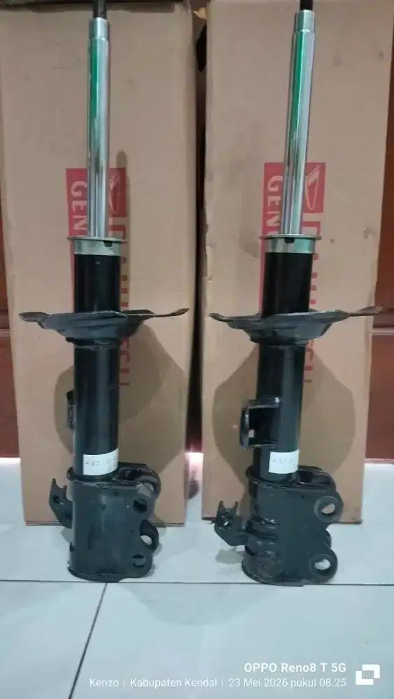 shock beker depan xenia avanza