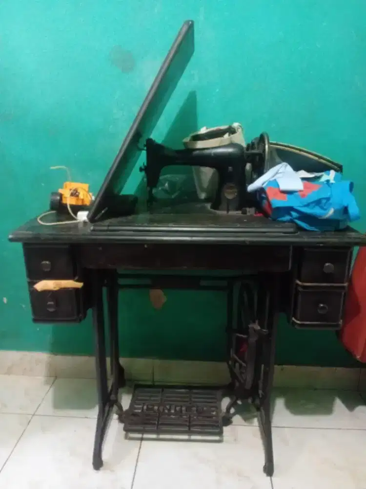 Di jual Mesin jahit