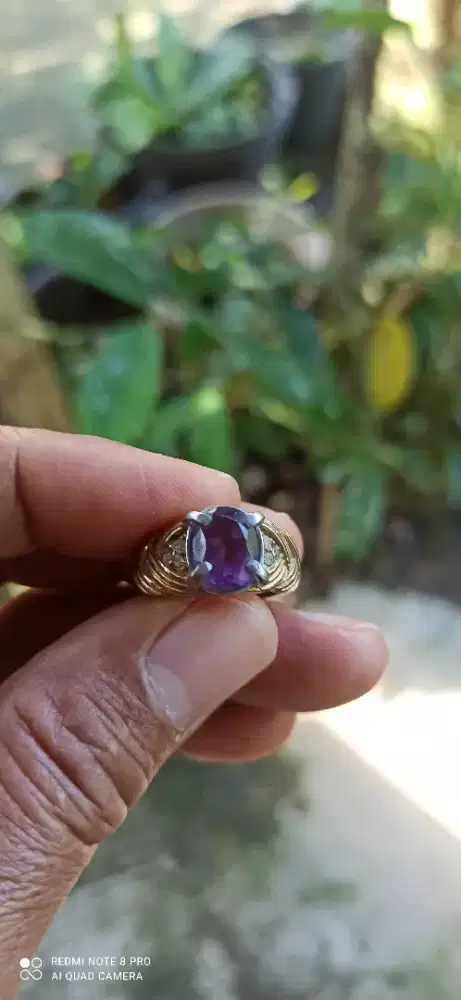 Cincin batu kecubung