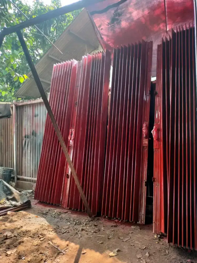 Rolling door dan folding gate