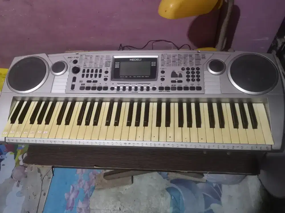 Keyboard medeli mc 110