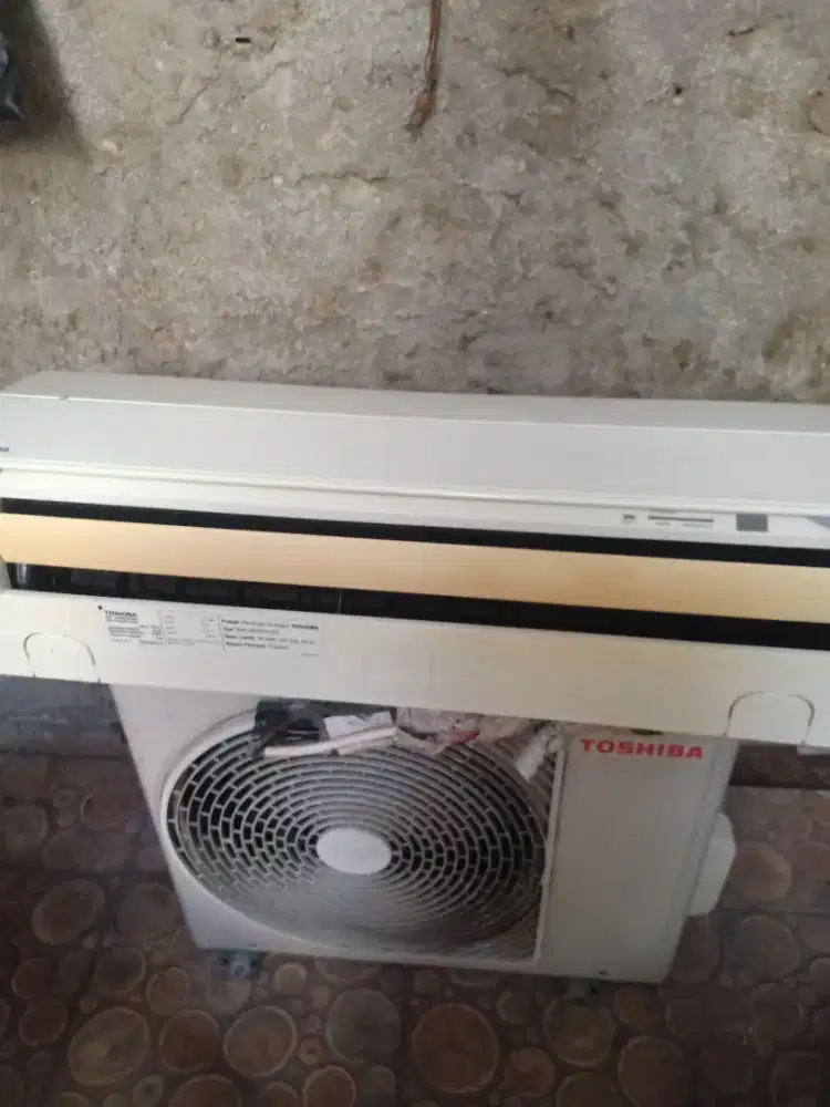 Jual AC bekas Merk Toshiba 1/2 PK