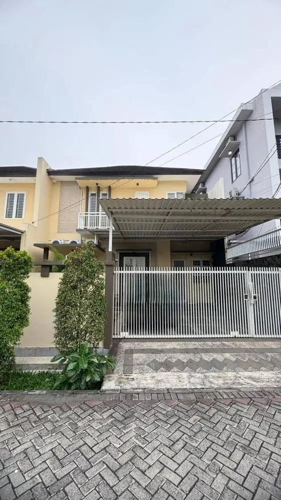 Dijual Rumah Klampis Semi Furnish 2 Lantai Siap Huni Ada 2 Jejer
