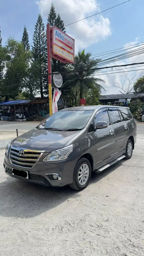 Toyota Kijang Innova 2014 Bensin