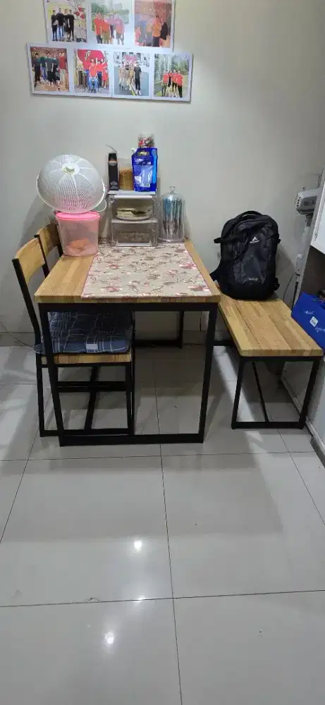 Dijual Murah Meja Makan & Kursi