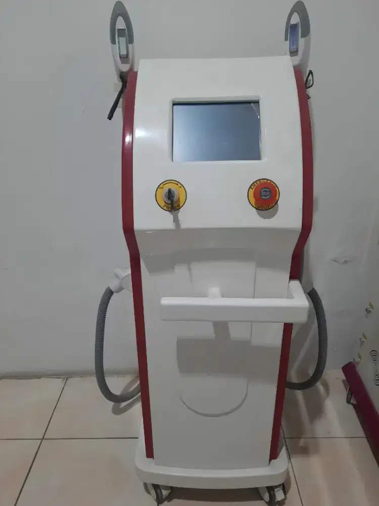 Dijual peralatan skin care lengkap: IPL,laser,bed 3, kursi fac.,dll