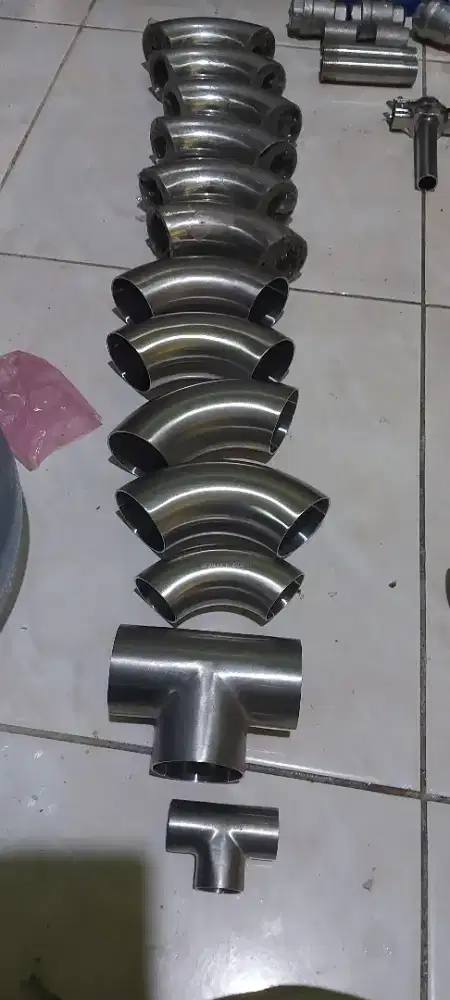 Piting sanitary elbow . Bater flay . Dll ss 304 ukuran 2 1,5dan 1
