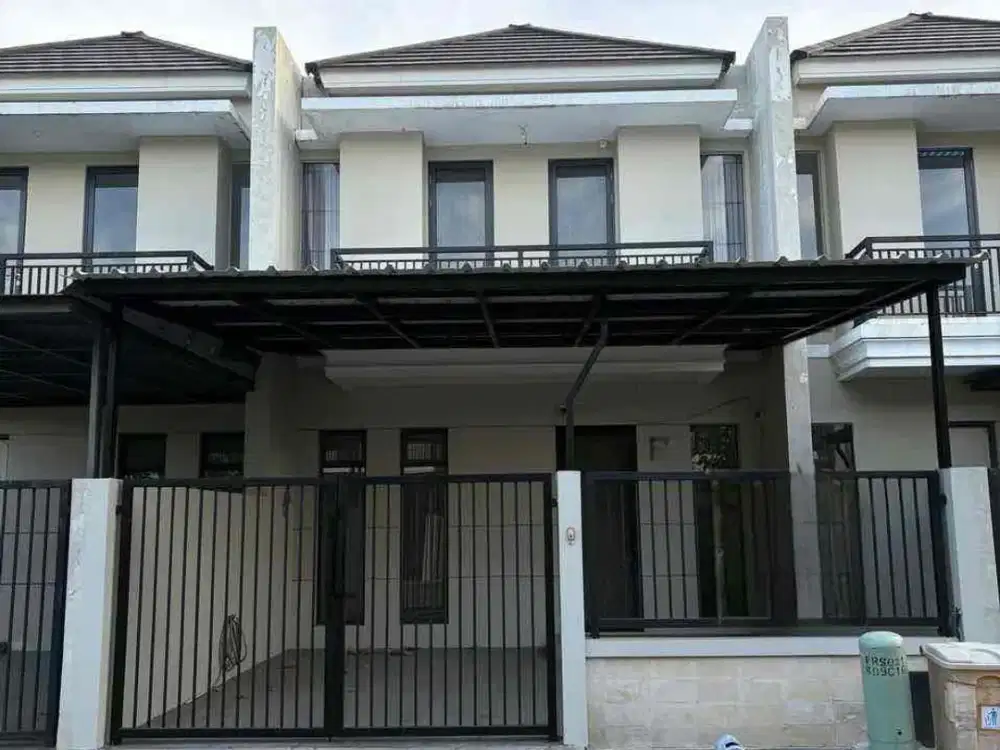 Dekat Club House rumah pondok Tjandra