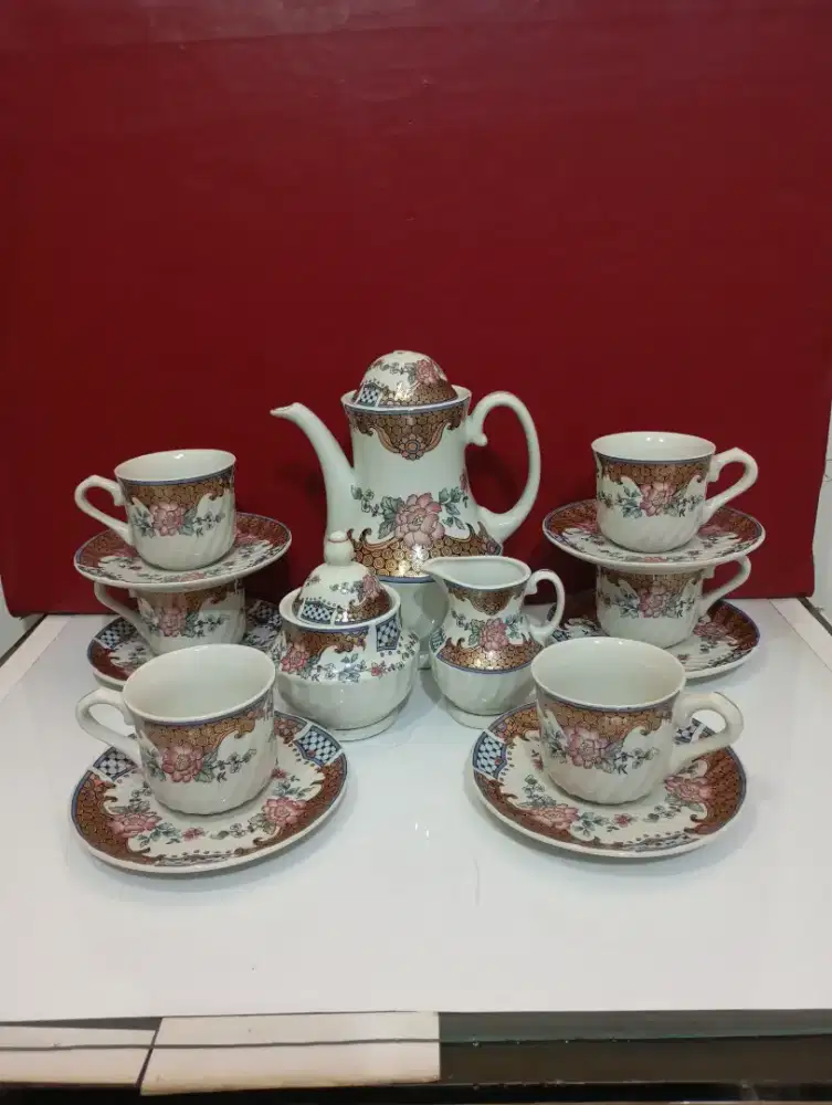 Tea set vintage