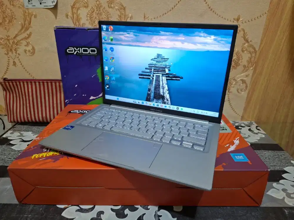 *No 81*

Laptop Asus Vivobook X1405VA