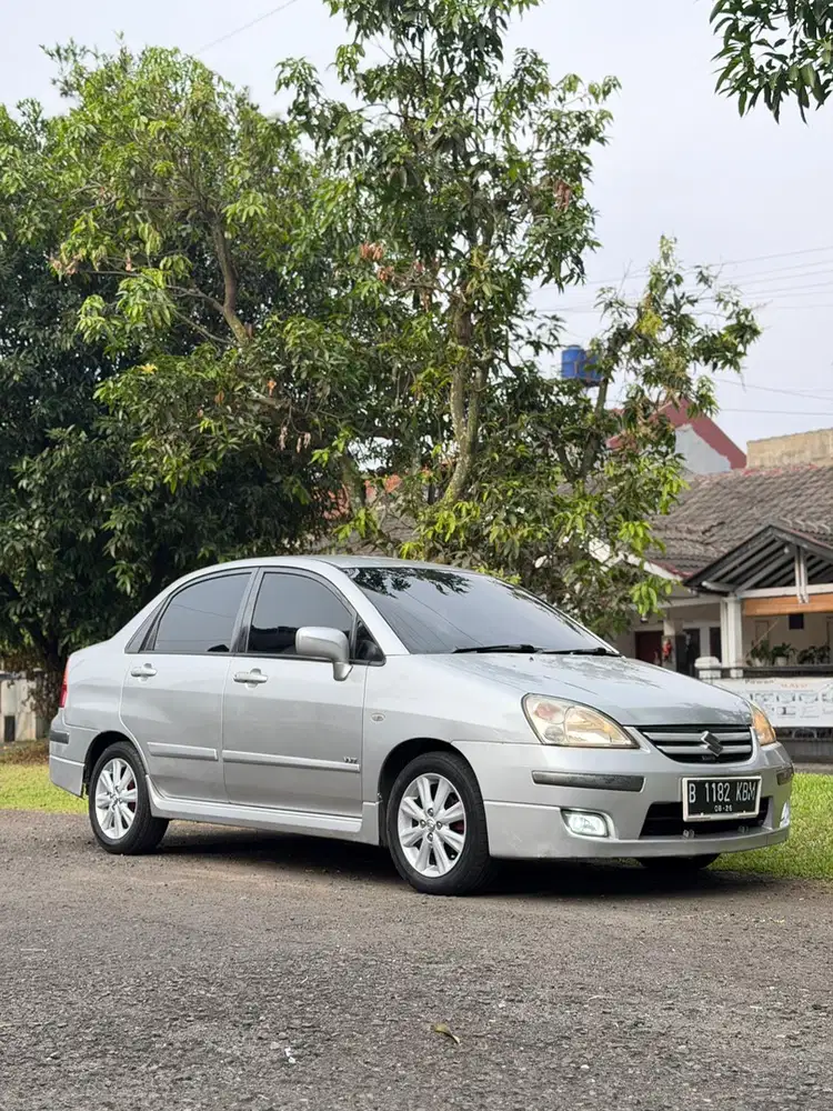 Suzuki Baleno next-G 2004 facelift