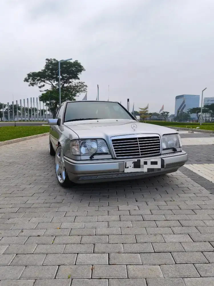 Mercedes Benz e320 masterpiece at 1995
