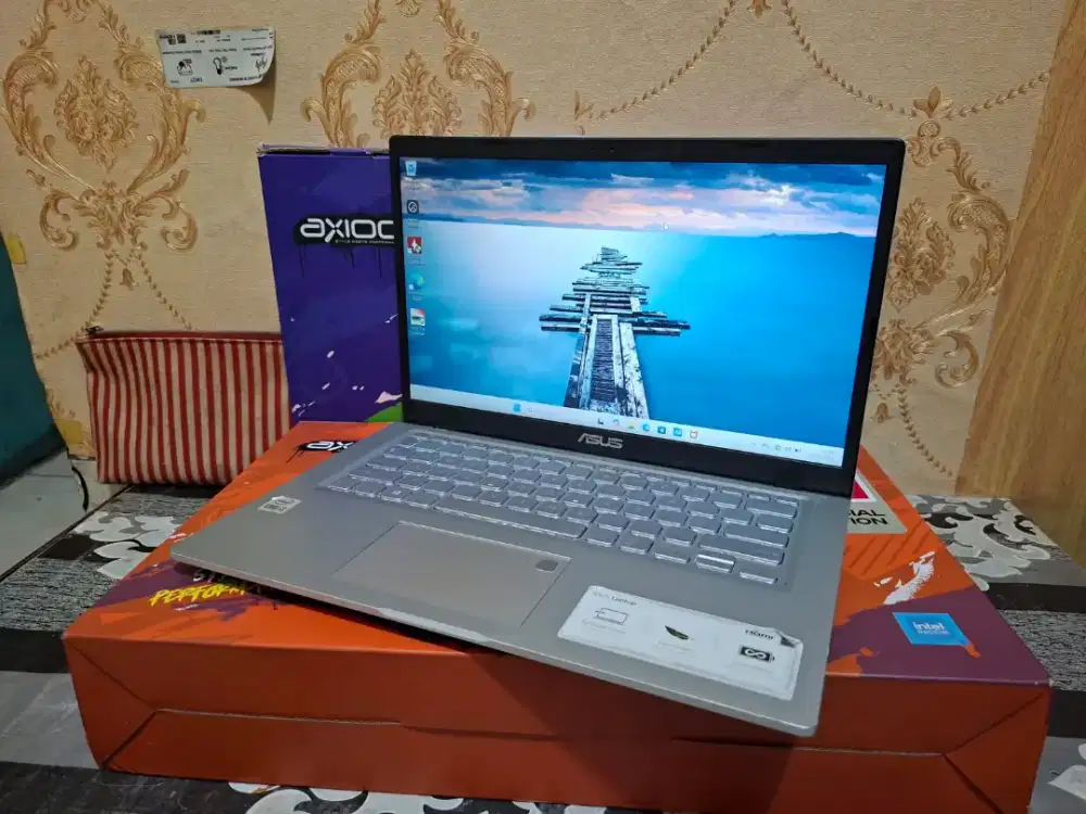 *No 80*

Laptop Asus Vivobook X415FA
