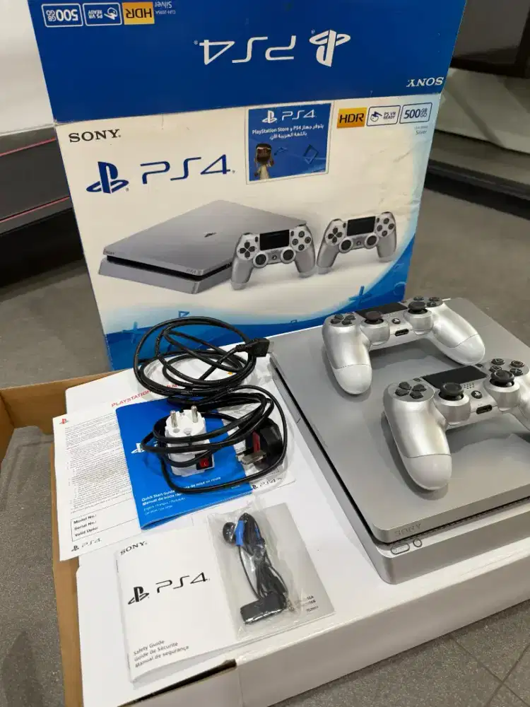 Sony Playstation 4 PS4 Slim 500gb Dual Shock Controller