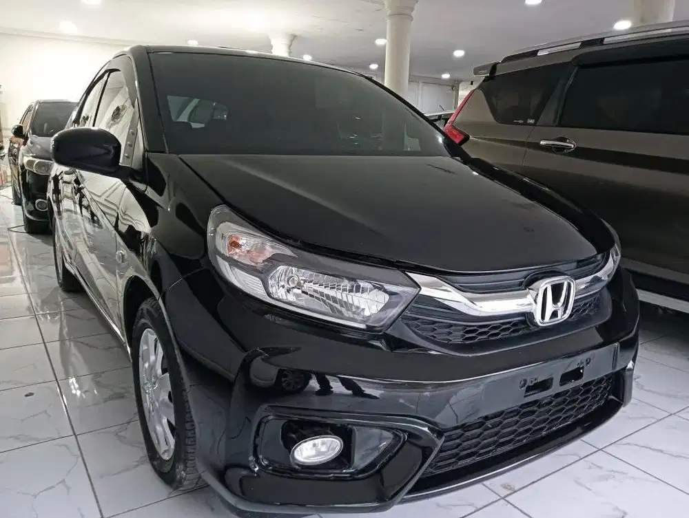 Honda Brio Satya e at DP 5jtan tahun 2019