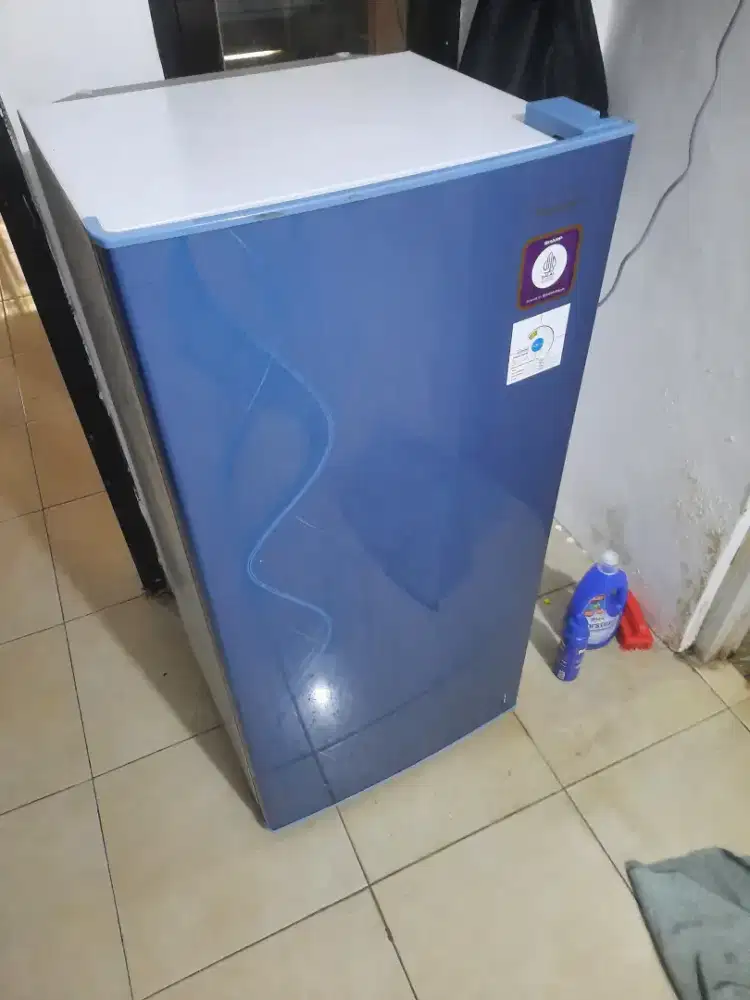 Kulkas 1 pintu Sharp SJ-N182D-AB (bisa nego)