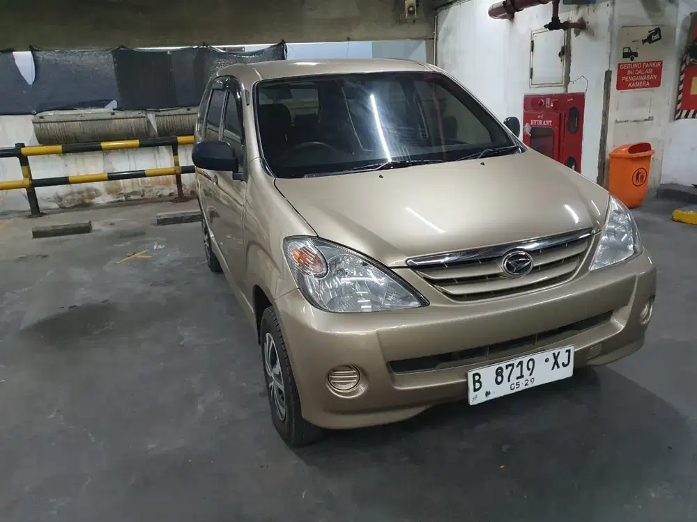 Daihatsu Xenia 2004 Bensin