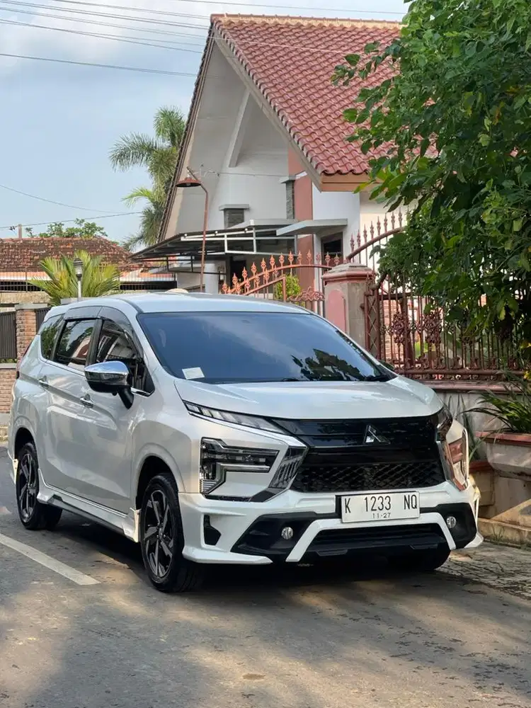 Xpander Ultimate 2022 km 30 rb
