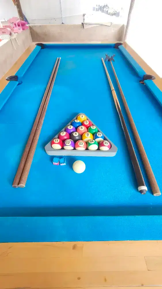 Meja Billiard buat santai dan workout