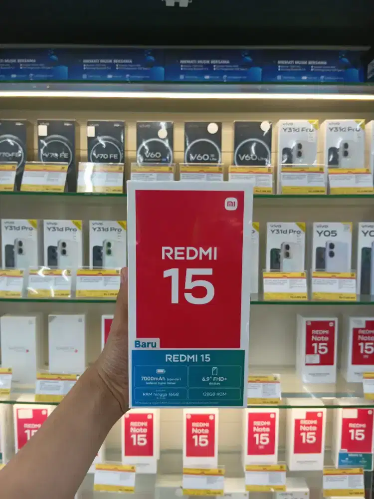 REDMI 15 4G - Baterai Monster 7000mAh, Layar 144Hz Super Mulus!