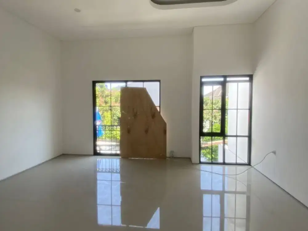 Rumah Baru Minimalis 2 Lantai Dekat BKR Bandung Siap Huni