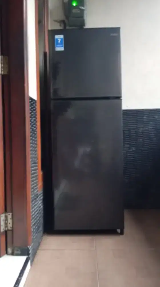 Kulkas Aqua 2 pintu