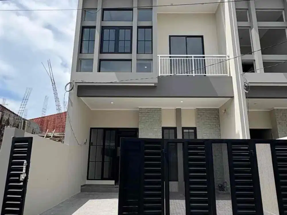 Baru Gress‼️Rumah wisma mukti-Klampis anom tengah kota surabaya