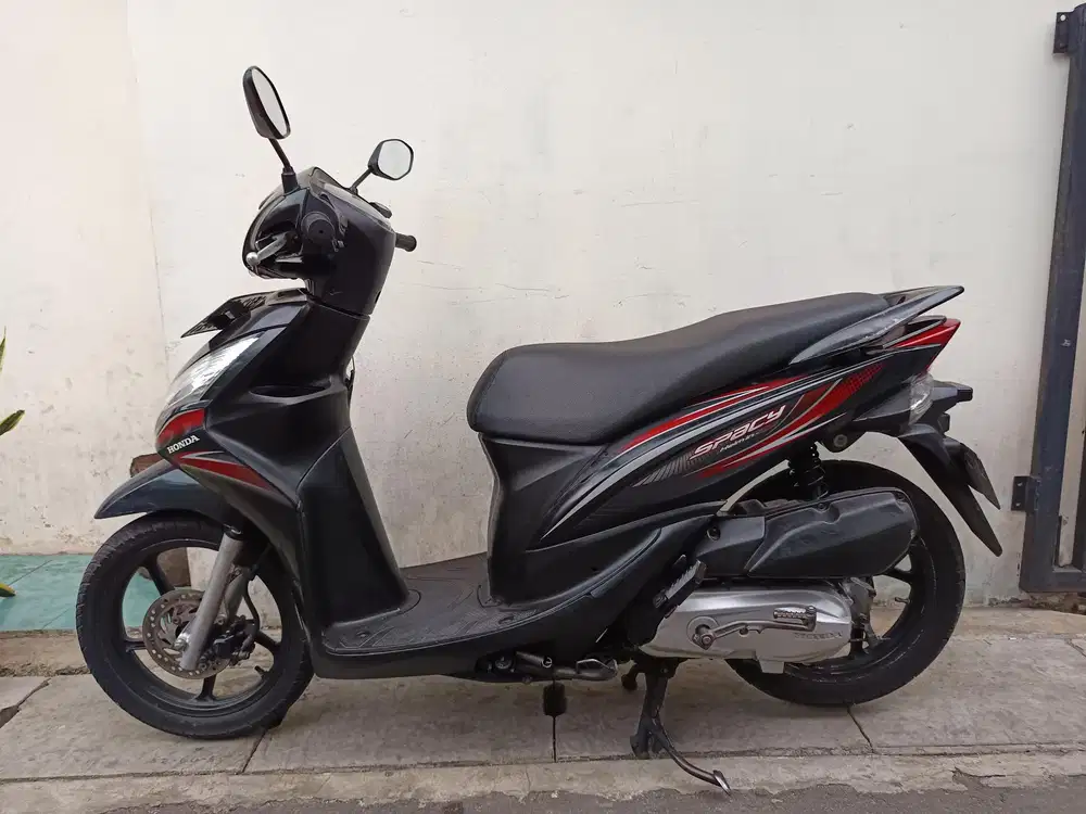 Di jual cepat spacy 2011 lengkap bagus