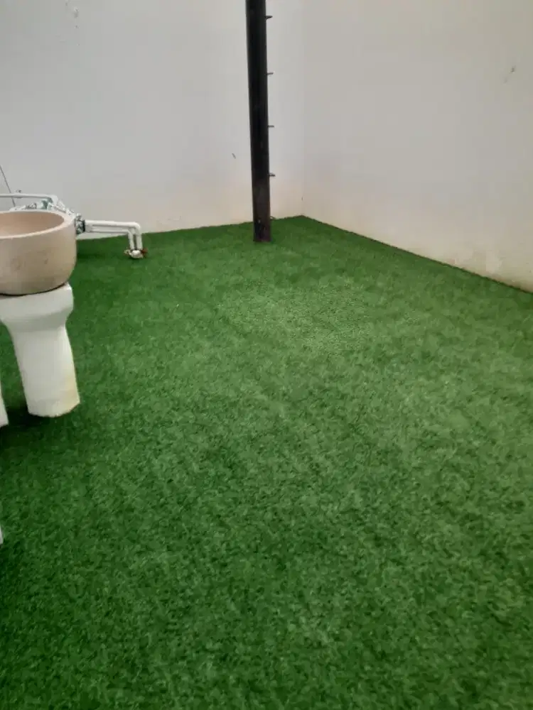 RUMPUT SINTETIS SERBAGUNA UNTUK PERINDAH AREA BALKON DAN LANTAI