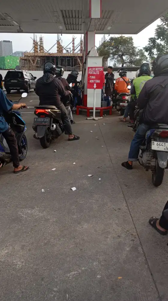 Cari pekerjaan baby sister lansia jaga kantin toko