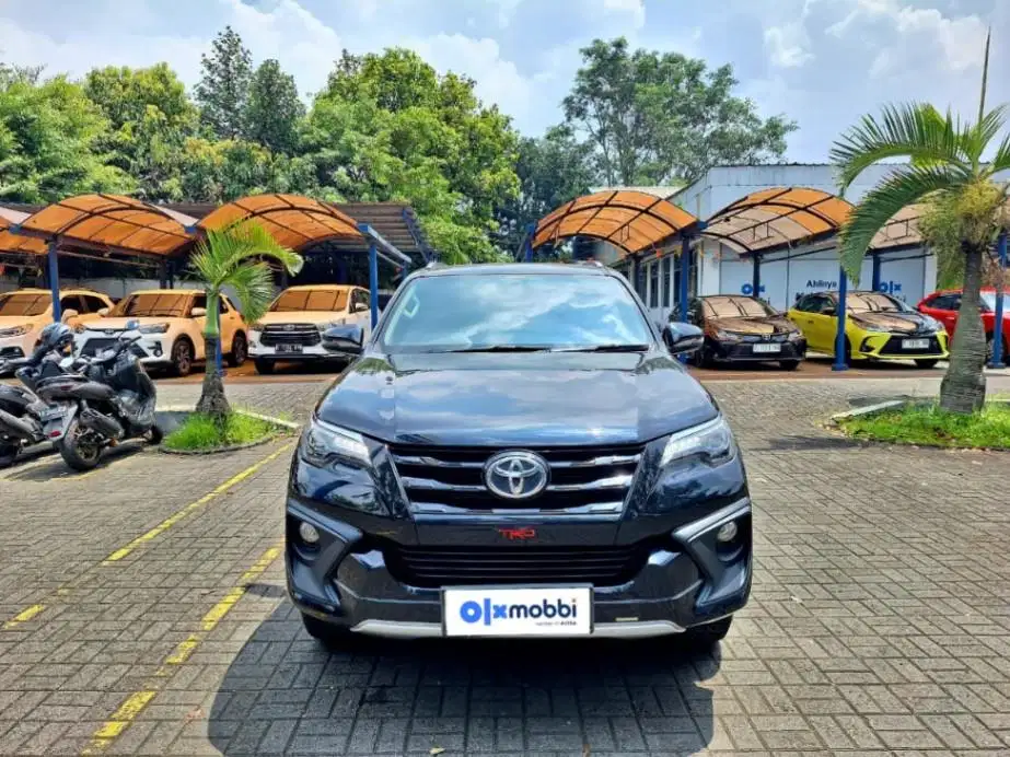 LOW DP - Toyota Fortuner 2.4 VRZ TRD Solar-AT 2019