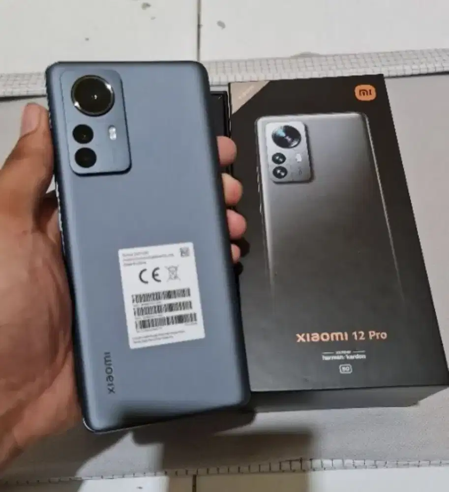 Murah hp Xiaomi 12 pro 5G 12/256 LKP mulus minus fingger print off