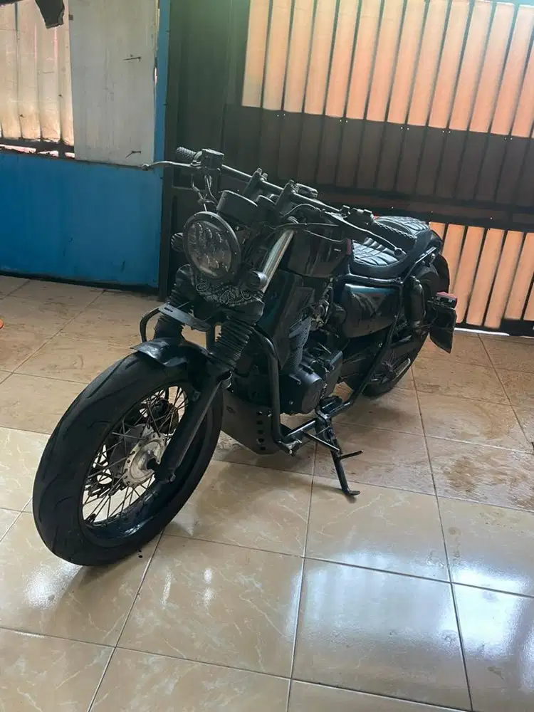 Custom Bobber Basic Byson