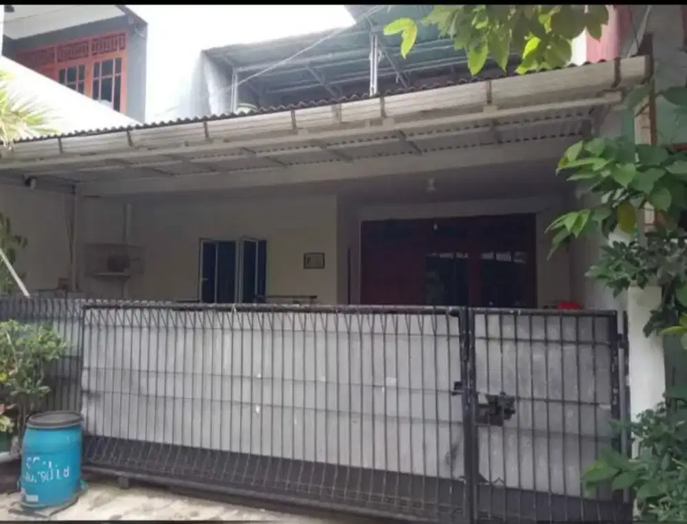Rumah second dijual dalam perum tingkat (450jt)
