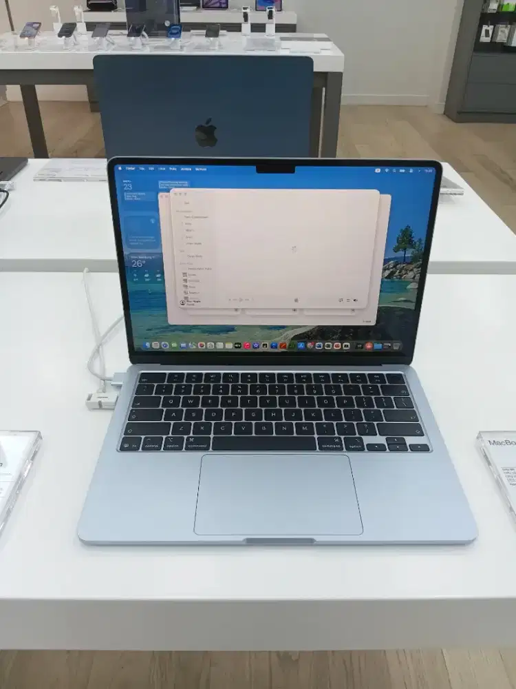 NEW Macbook Air M5 bisa di cicil pake KTP Bunga 0%
