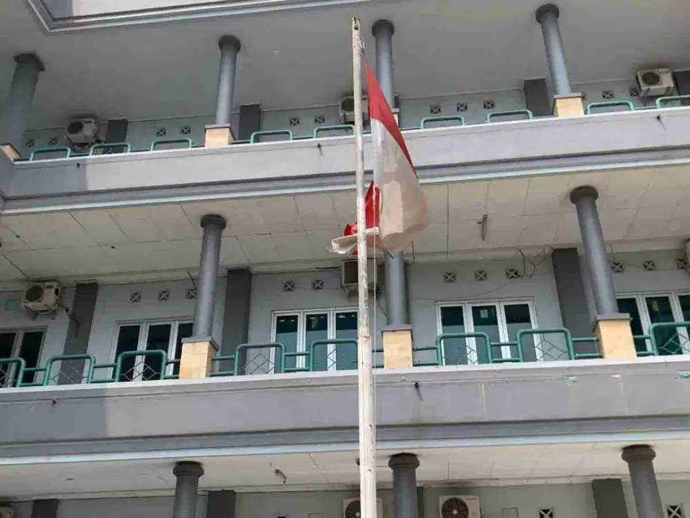 Dijual Cepat Gedung Sekolah 3 lantai 
Medan Satria 
Bekasi  Kota