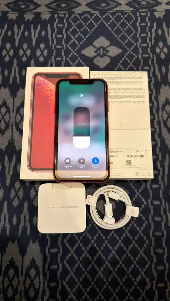 Iphone Xr Red 128GB Resmi Ibox Lengkap Mulus